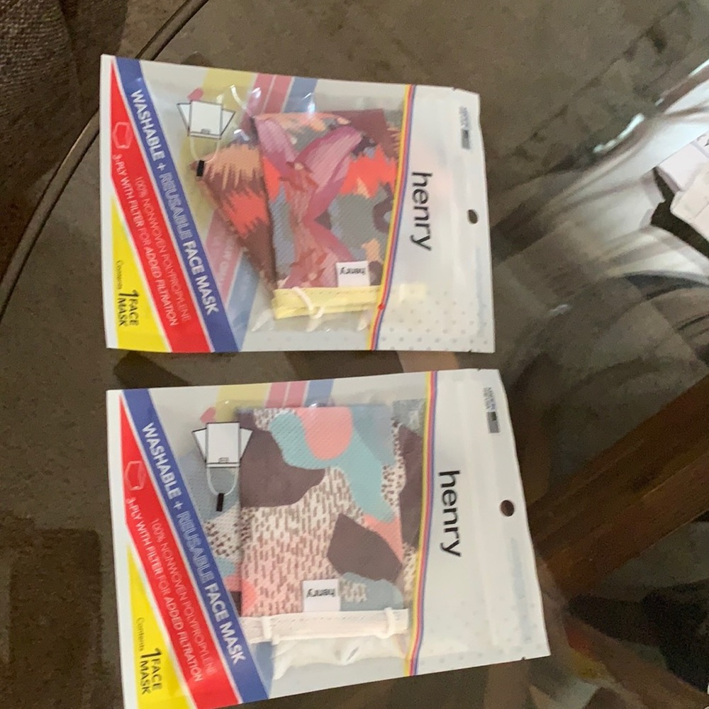 2 Henry mask - new in package